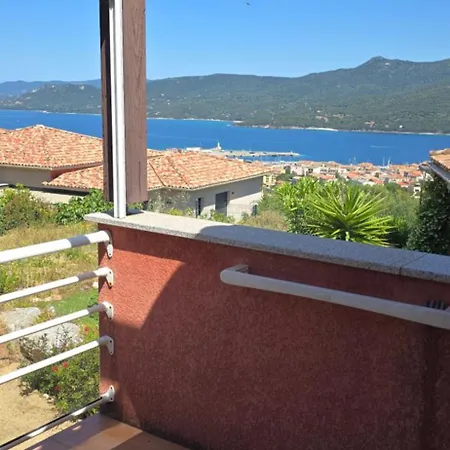 Jolie Pour 4 Personnes à Appartamento *