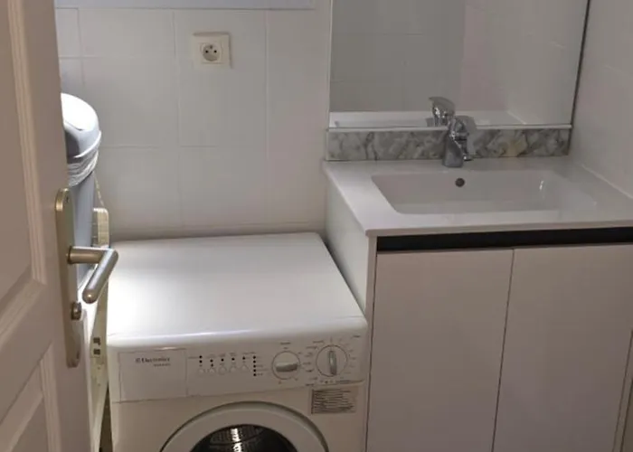 Daire Jolie Pour 4 Personnes A Propriano (Corsica)